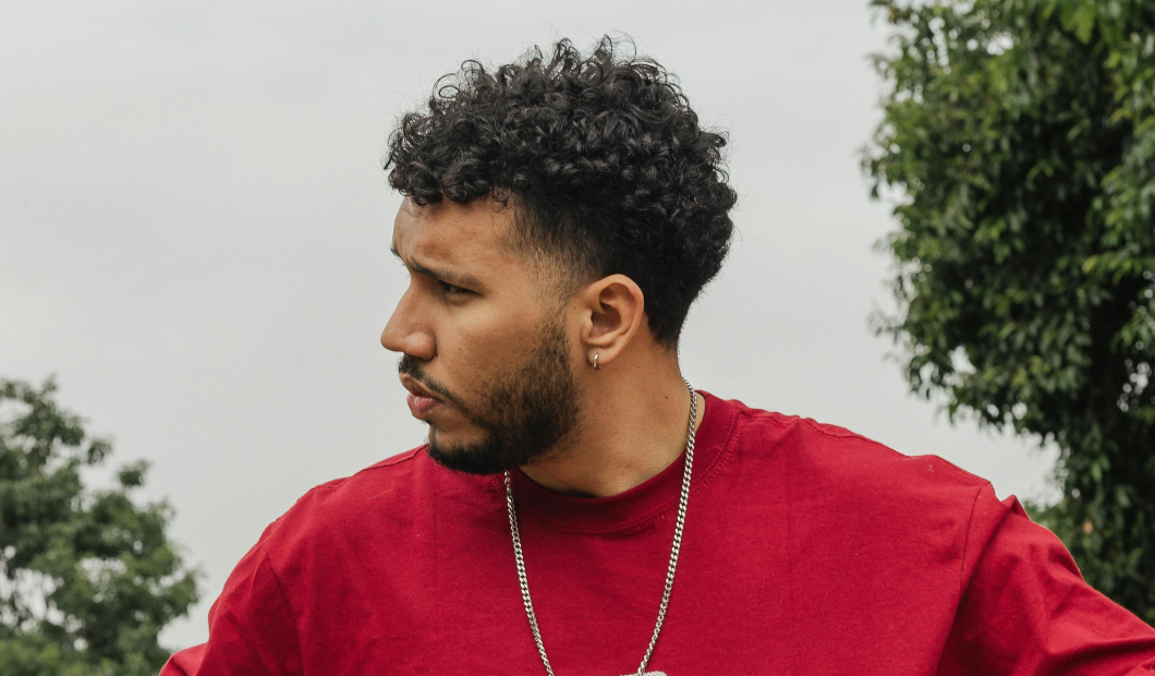 Getting to the bottom of it: Waarom anaal genot niet betekent dat je gay bent en hoe het een katalysator kan zijn voor verandering in mannelijke heteroseksuele identiteiten